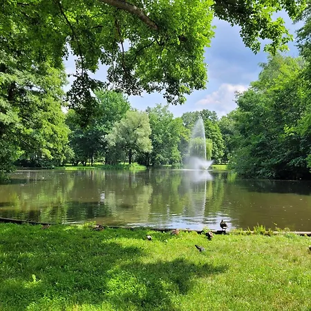 W Sercu Parku - Dabrowka Cieplce Apartment